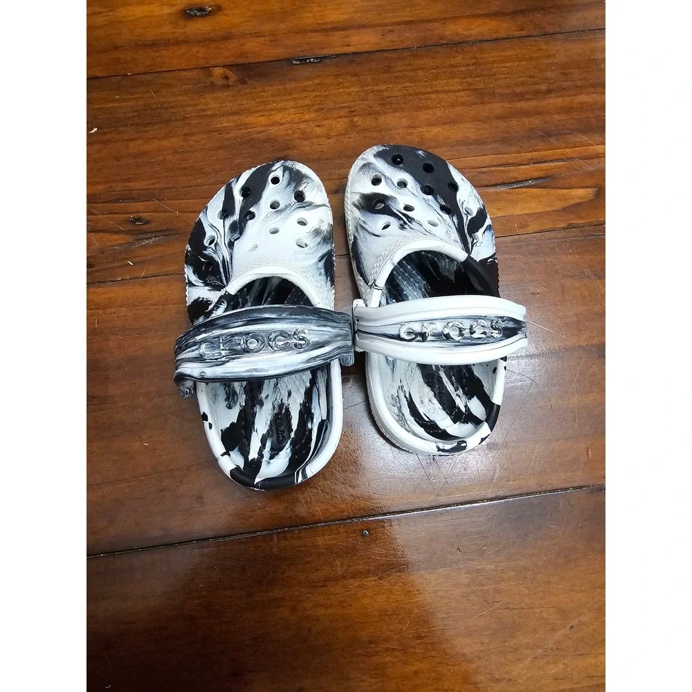 Crocs Classic Marbled Clog Kids Black White Marble Pattern Slip On Shoes 207002
